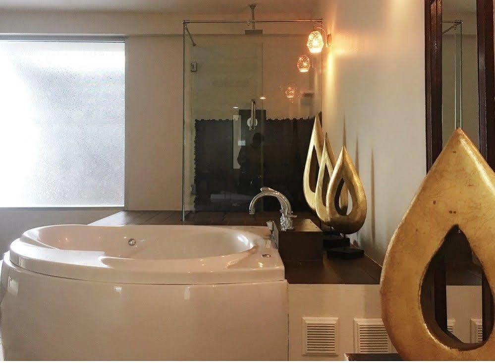 Vana Wellness Resort Nong Khai Exteriör bild