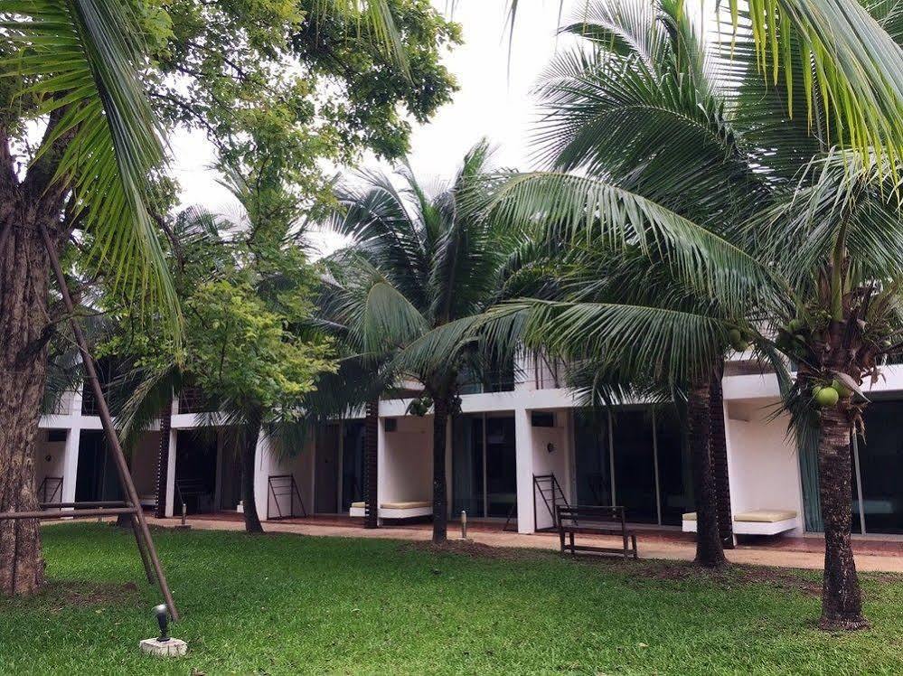 Vana Wellness Resort Nong Khai Exteriör bild